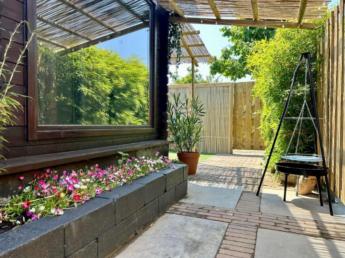 Jungle Style Lodge With Jacuzzi ,Sauna And Garden Near Amsterdam Vijfhuizen 外观 照片