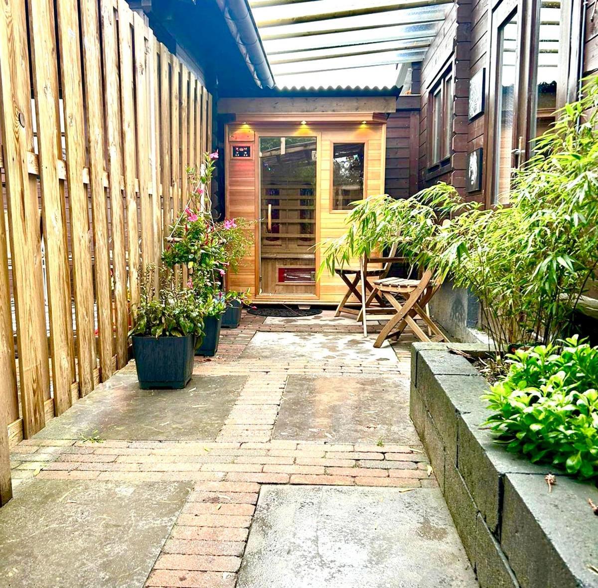 Jungle Style Lodge With Jacuzzi ,Sauna And Garden Near Amsterdam Vijfhuizen 外观 照片
